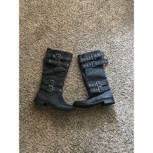 Women’s  Gray Boots Size 8 1/2